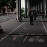 How Filmmakers Like Nolan And Aronofsky Use VFX To Create Intricate Mirrored Reflection Scenes Without Their Cameras Showing