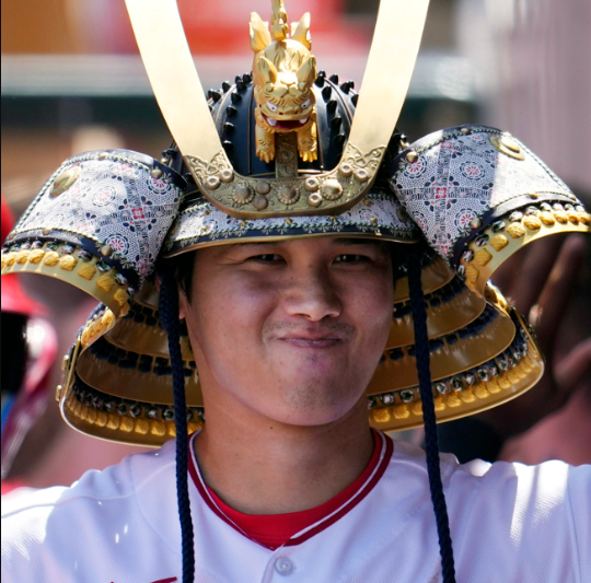 LA's Samurai Helmet, And More Of This Week's Best Sports Moments