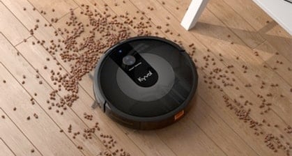 This Alexa-Enabled Robot Vacuum Has Over 200 5-Star Reviews