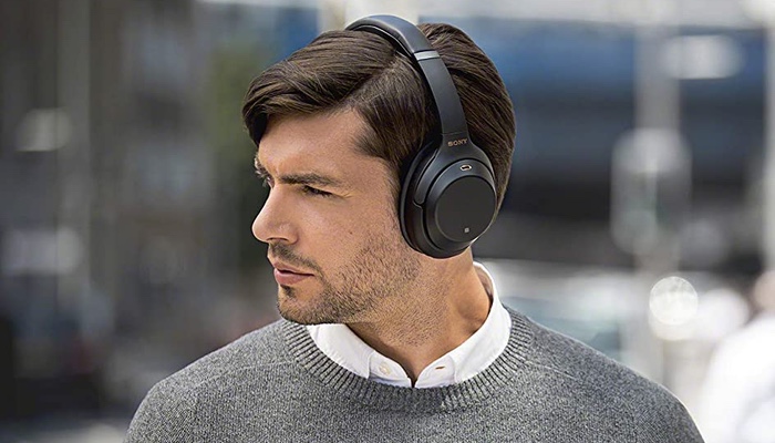 Can You Hear It? These High-End Noise-Cancelling Headphones Are Over $100 Off