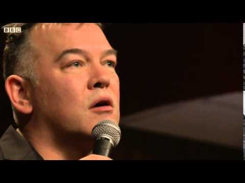 Stewart Lee Sums Up Most Of Social Media In Less Than One Minute